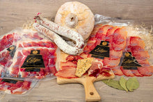Cargar imagen en el visor de la galería, LOTE REGALO EMBUTIDOS Y JAMÓN DUROC