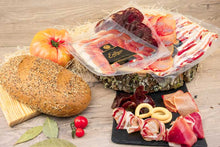 Cargar imagen en el visor de la galería, LOTE REGALO JAMÓN HEMBRA, EMBUTIDOS Y PANCETA