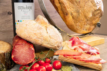 Cargar imagen en el visor de la galería, LOTE REGALO VINO, LOMO Y JAMÓN HEMBRA